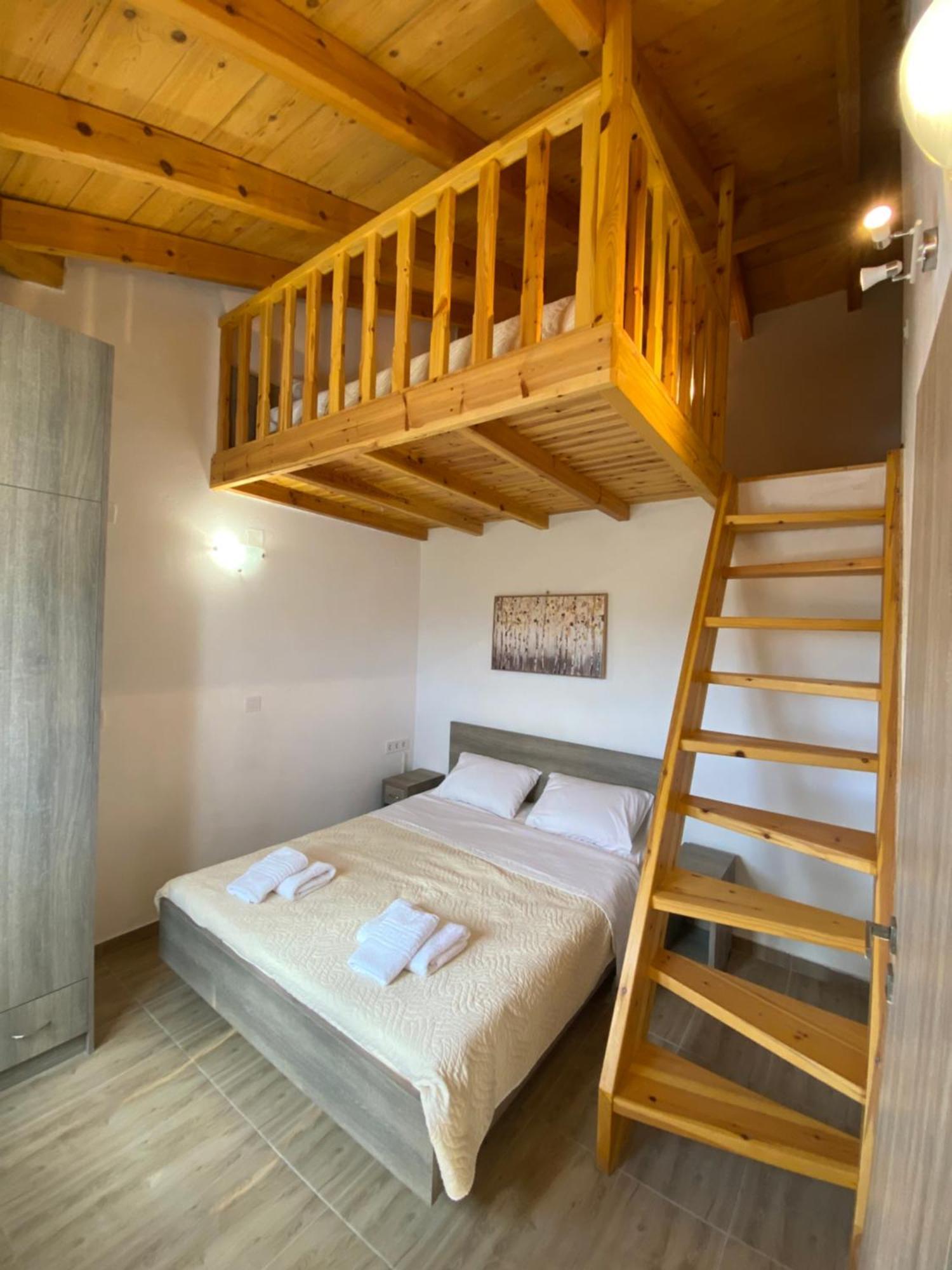 Theo Apartment ماراثياس المظهر الخارجي الصورة